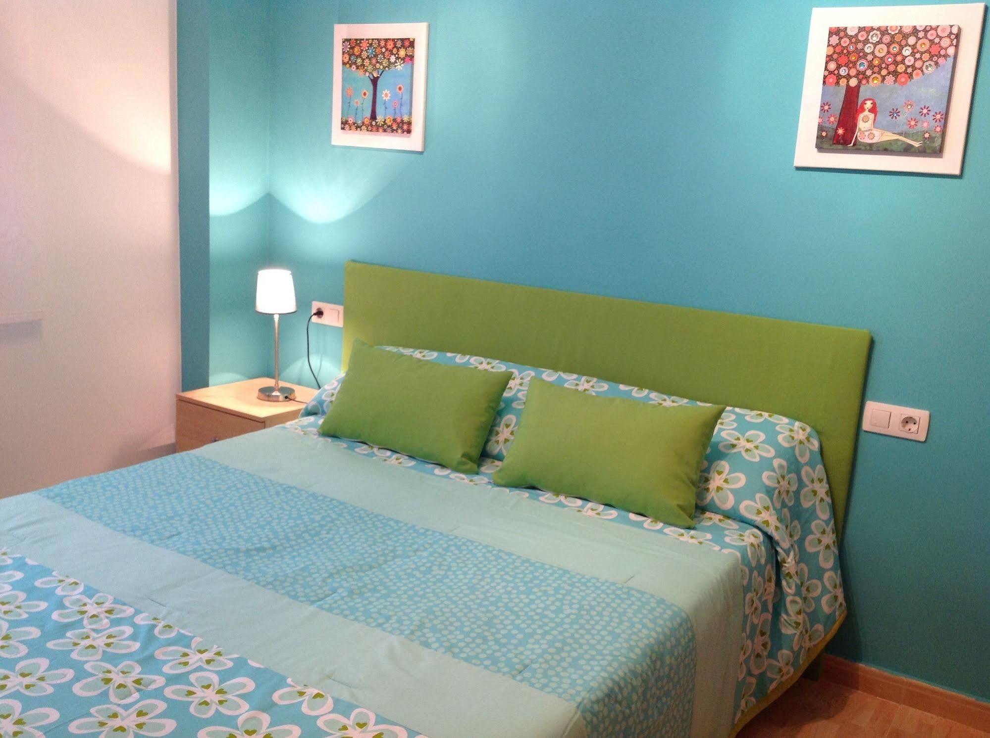 Apartamentos Alcaniz, Blanca Bagian luar foto