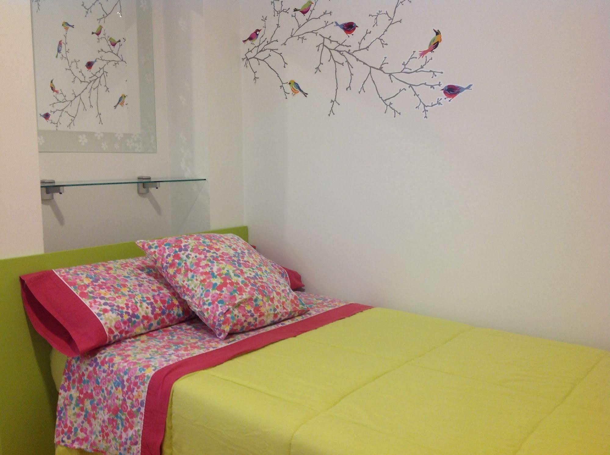 Apartamentos Alcaniz, Blanca Bagian luar foto